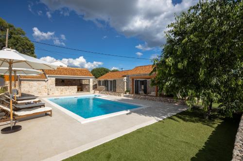 Villa Casa di Perla — 4-Star Luxury Hotel in Primosten, Croatia