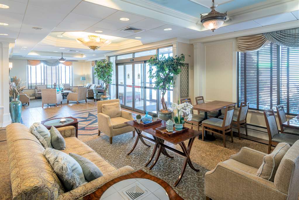 Five Towns Inn JFK Airport in Lawrence, United States