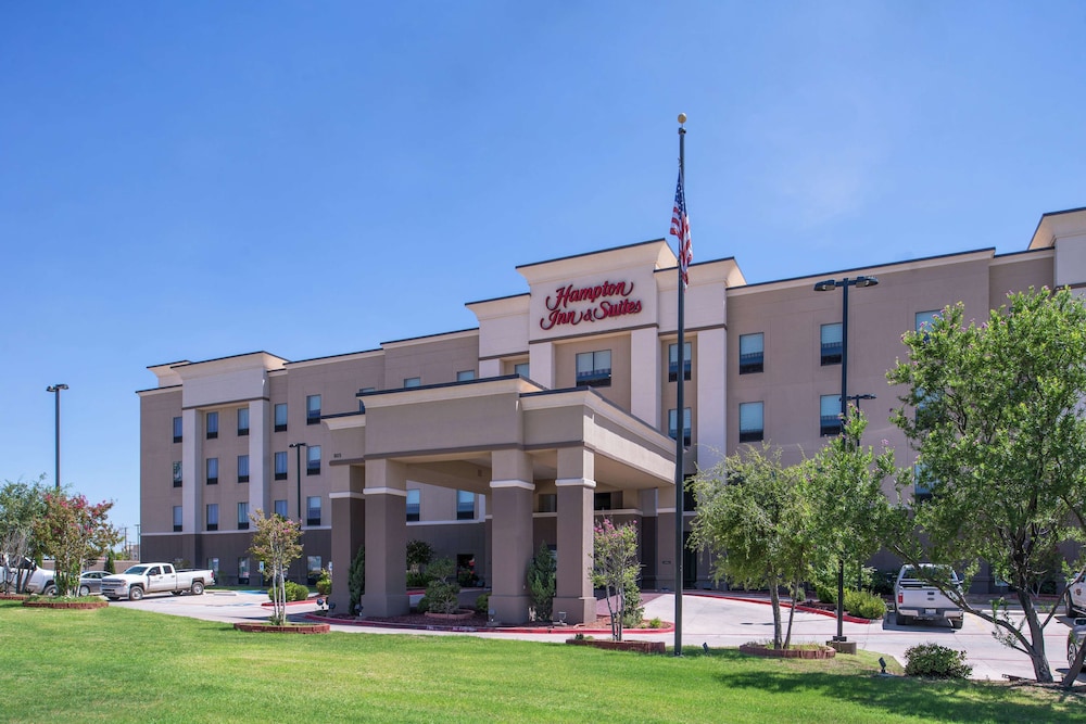 Hampton Inn & Suites Big Spring - photo 65
