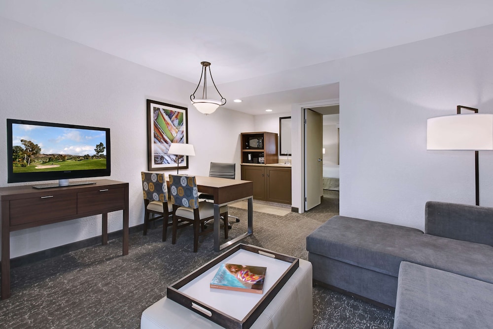 Embassy Suites by Hilton Palm Desert - photo 7