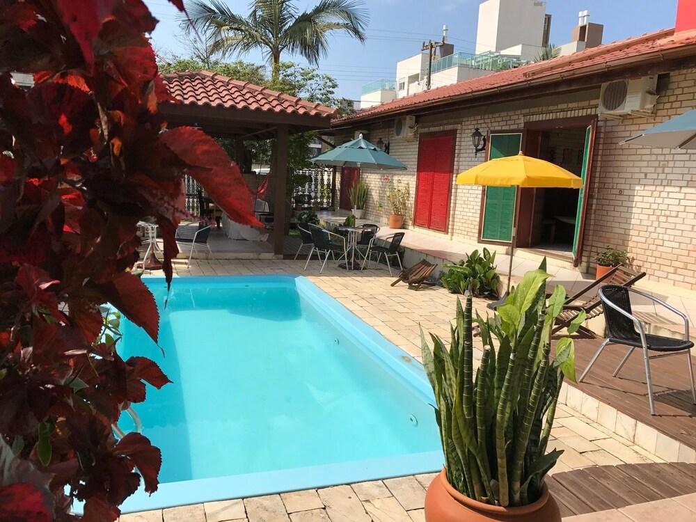 Refugio Da Coruja - carbon neutral hotel in Florianopolis