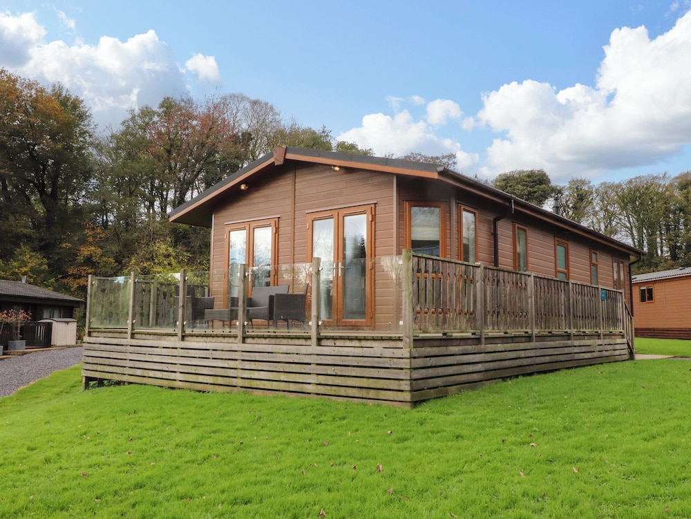 Lakeview Lodge — 4-Star Luxury Hotel in Preston, United Kingdom
