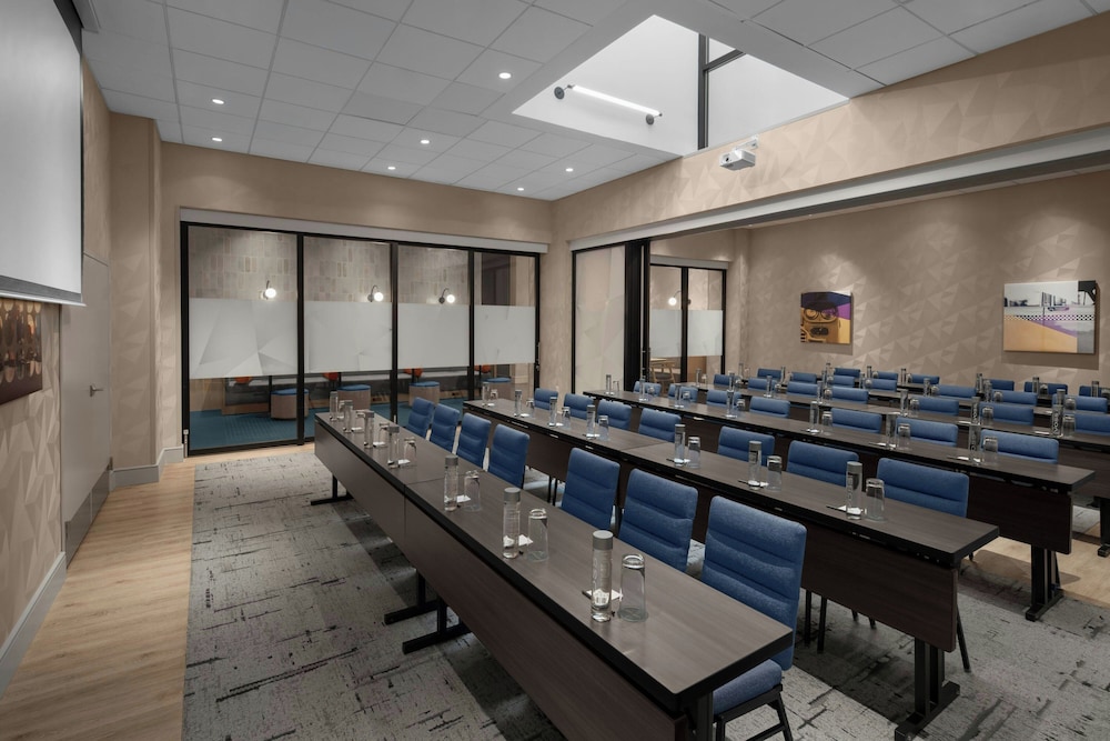 Courtyard by Marriott New York World Trade Center Area - photo 41