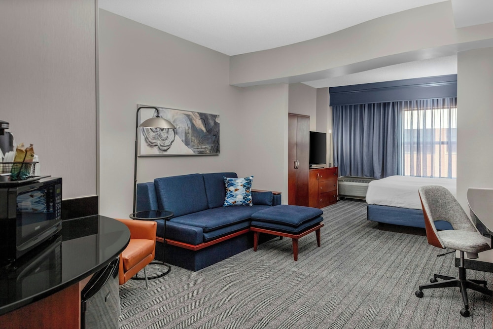 Courtyard by Marriott Reading Wyomissing - photo 13