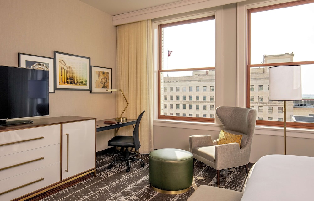 DoubleTree by Hilton Youngstown Downtown - photo 13