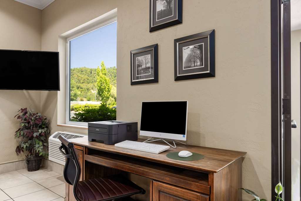 Super 8 by Wyndham Roseburg - photo 39