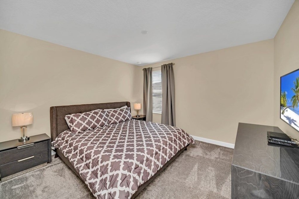 Ultimate 9 Champions Gate Resort Property With Spa 9 Bedroom Villa by RedAwning Kissimmee - photo 11