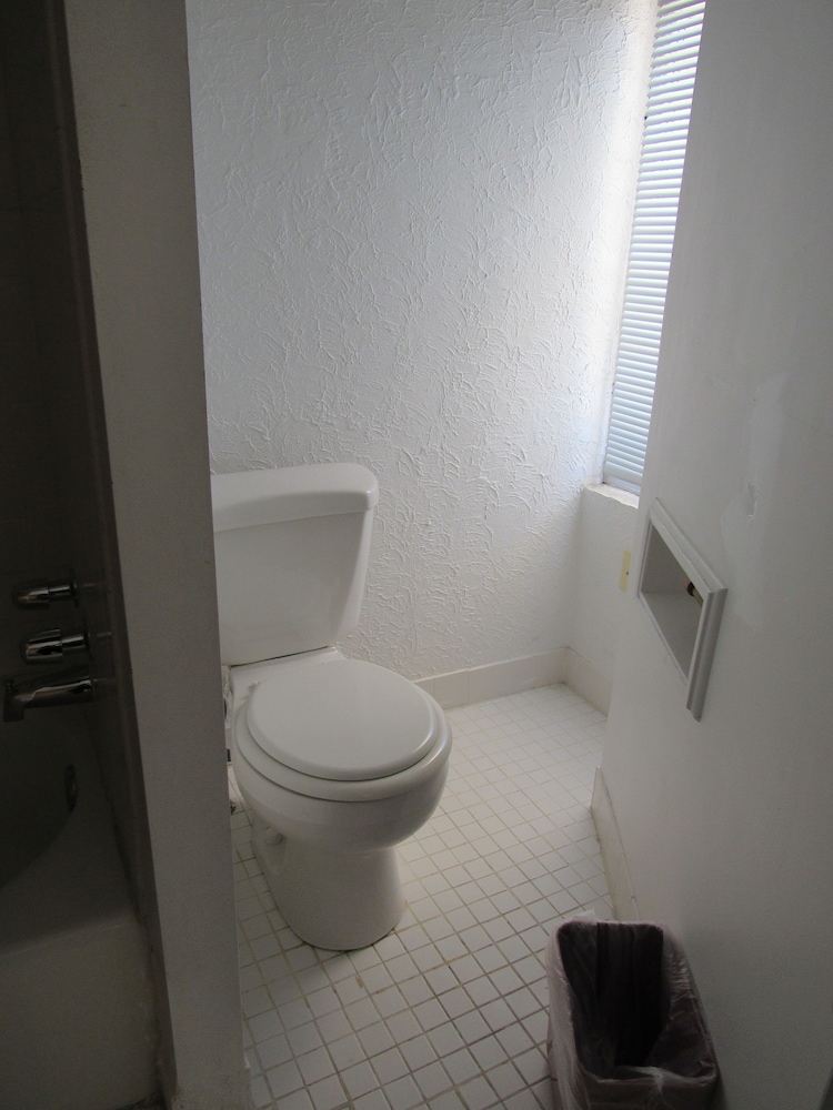 The Coral Sands Motel - photo 38