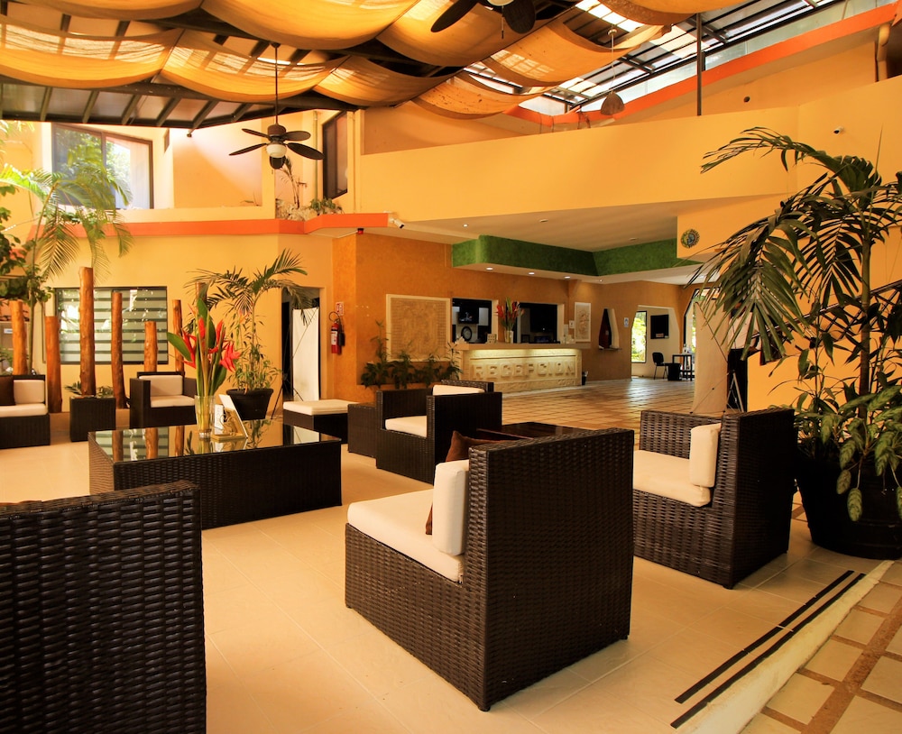 Maya Tulipanes Express in Palenque, Mexico