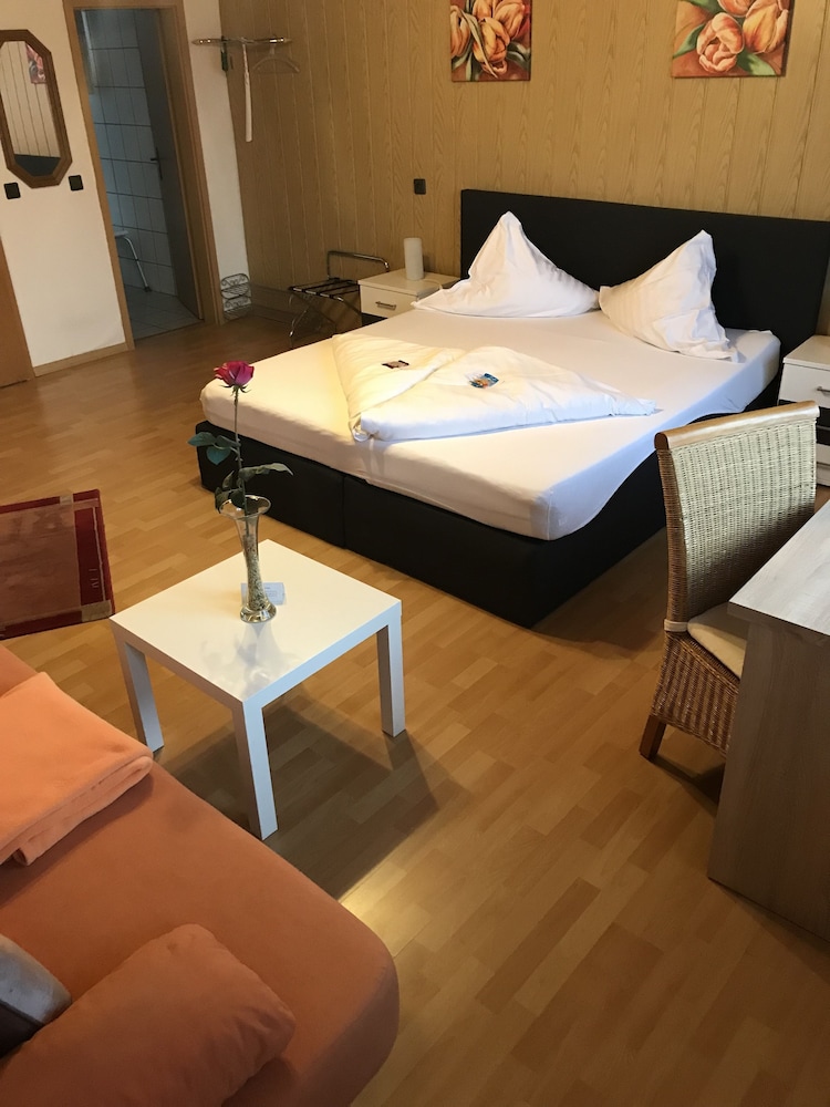Hotel Restaurant Christine — Luebz — photo 4