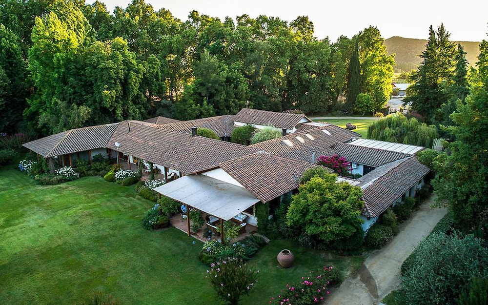 Hotel Boutique Almahue — 4-Star Luxury Hotel in Santa Cruz, Chile