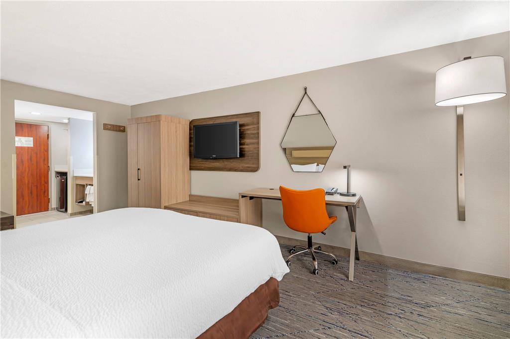 Keene Elm City Hotel an Ascend Collection Hotel - photo 11