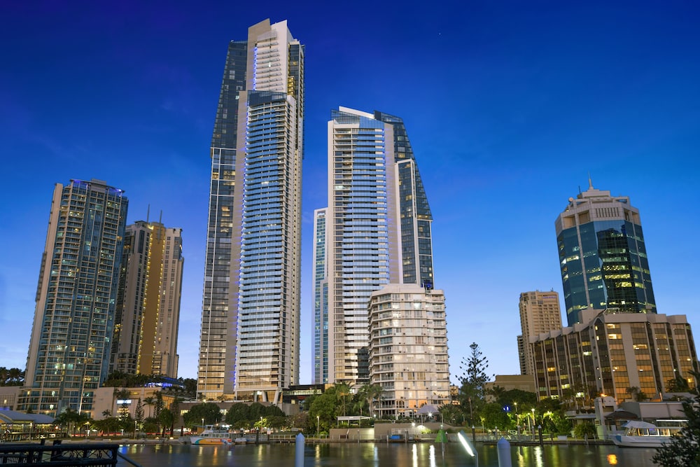 Holiday Holiday Circle On Cavill — 4-Star Luxury Hotel in Surfers Paradise, Australia