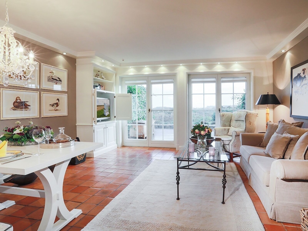 Ferienwohnung Sönshörn 20 — 5-Star Luxury Hotel in Sylt-Ost, Germany