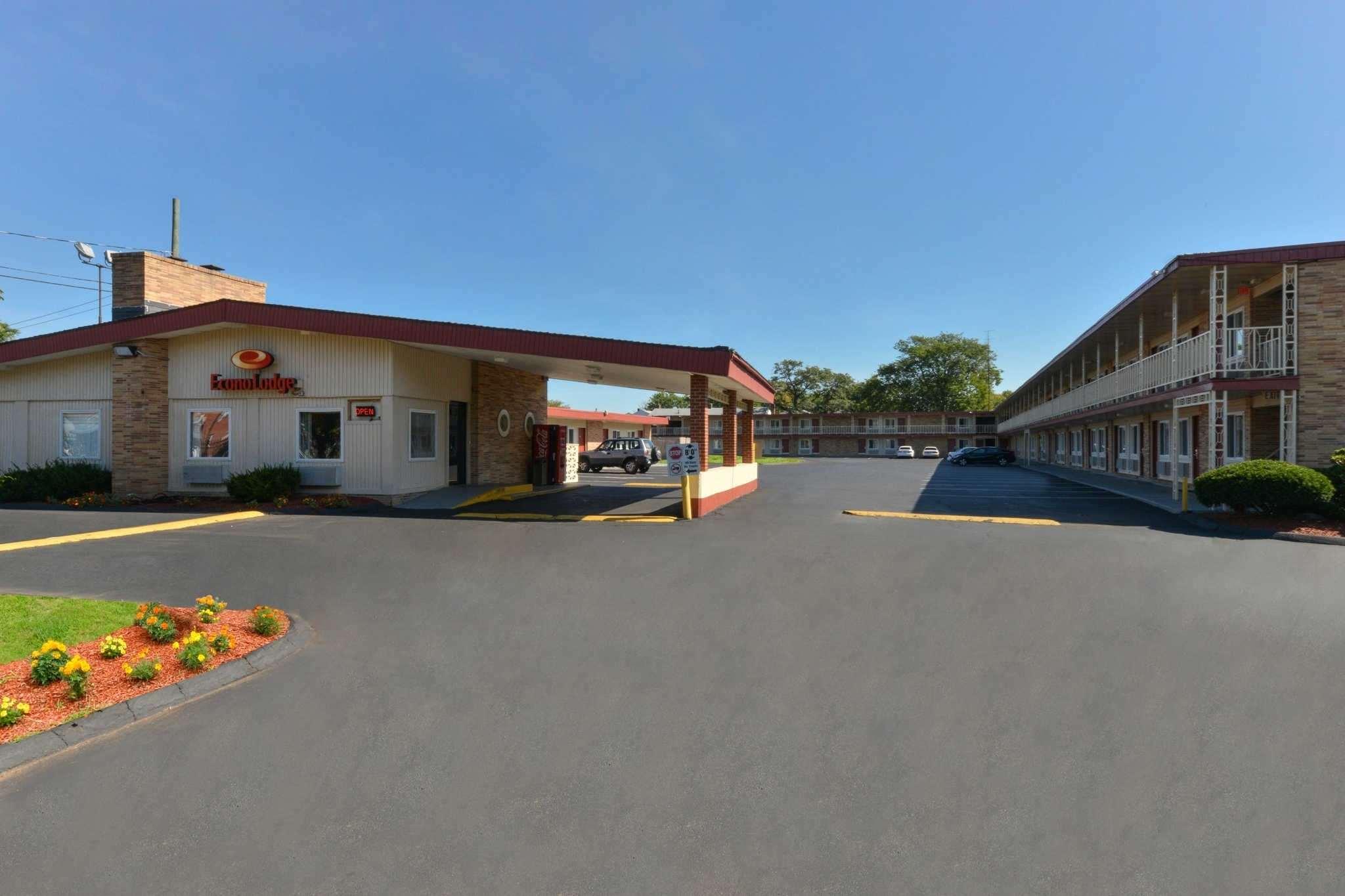 Economy Inn East Hartford CT - photo 32