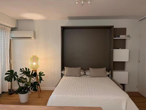 Beautiful Studio Terrace - carbon neutral hotel in Nice
