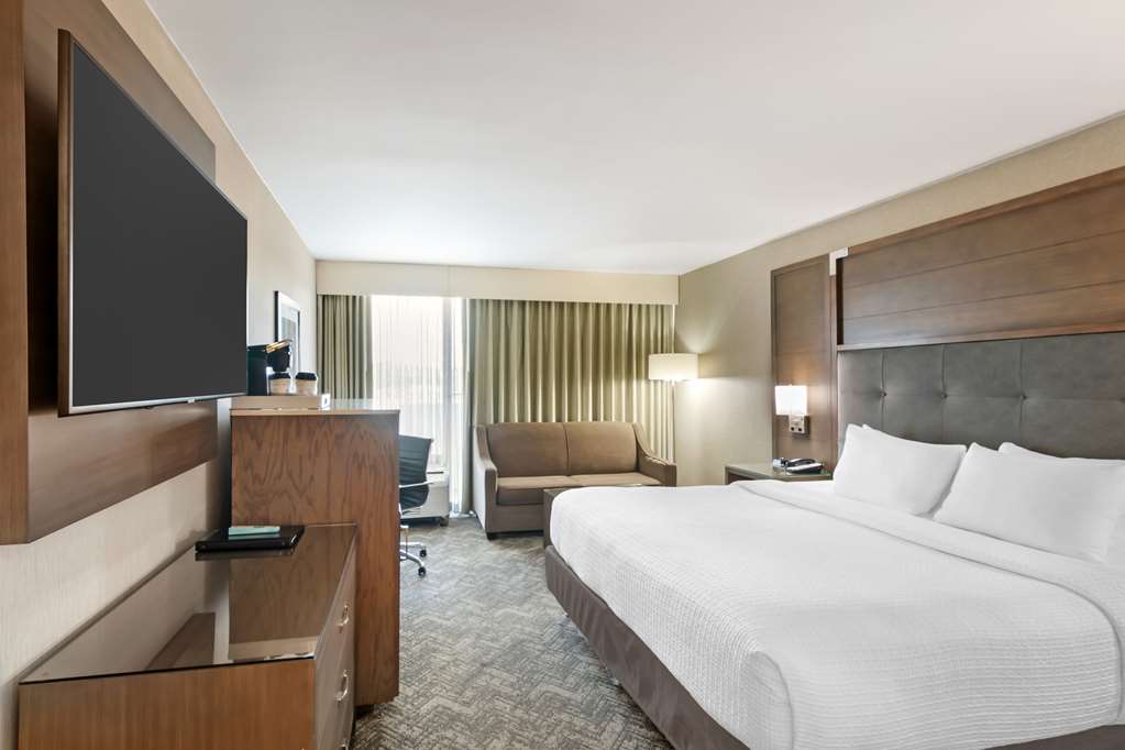 Best Western Plus Kansas City Sports Complex Hotel - photo 12