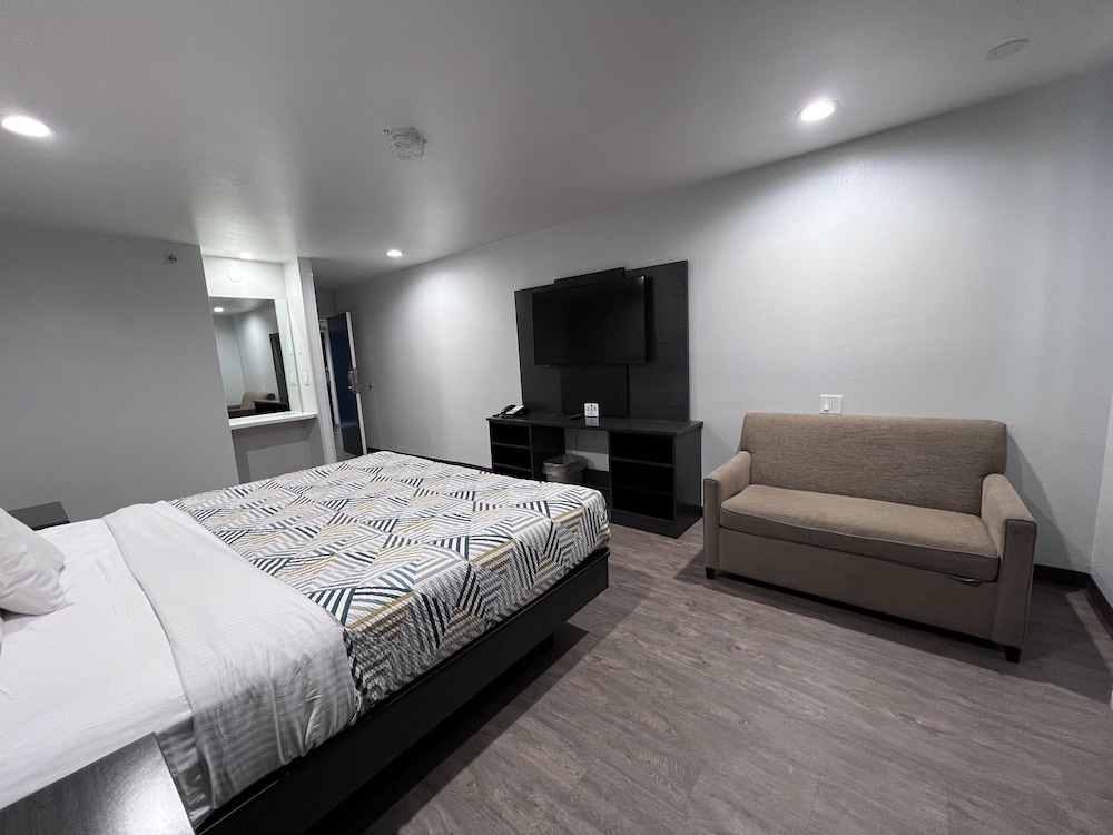 Motel 6 Bullhead City AZ - photo 10