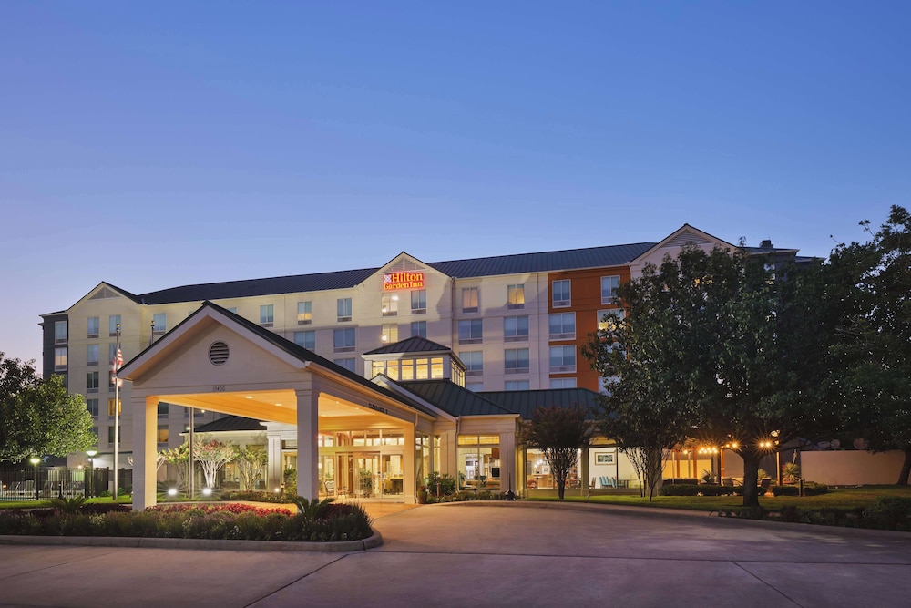 Hilton Garden Inn Houston Bush Intercontinental Airport - photo 32