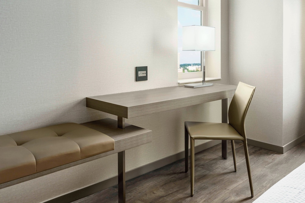 AC Hotel by Marriott Spartanburg - photo 8