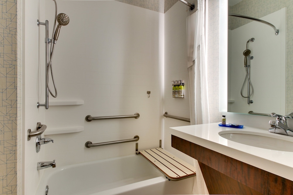 Holiday Inn Express Atlanta Emory University Area by IHG - photo 23
