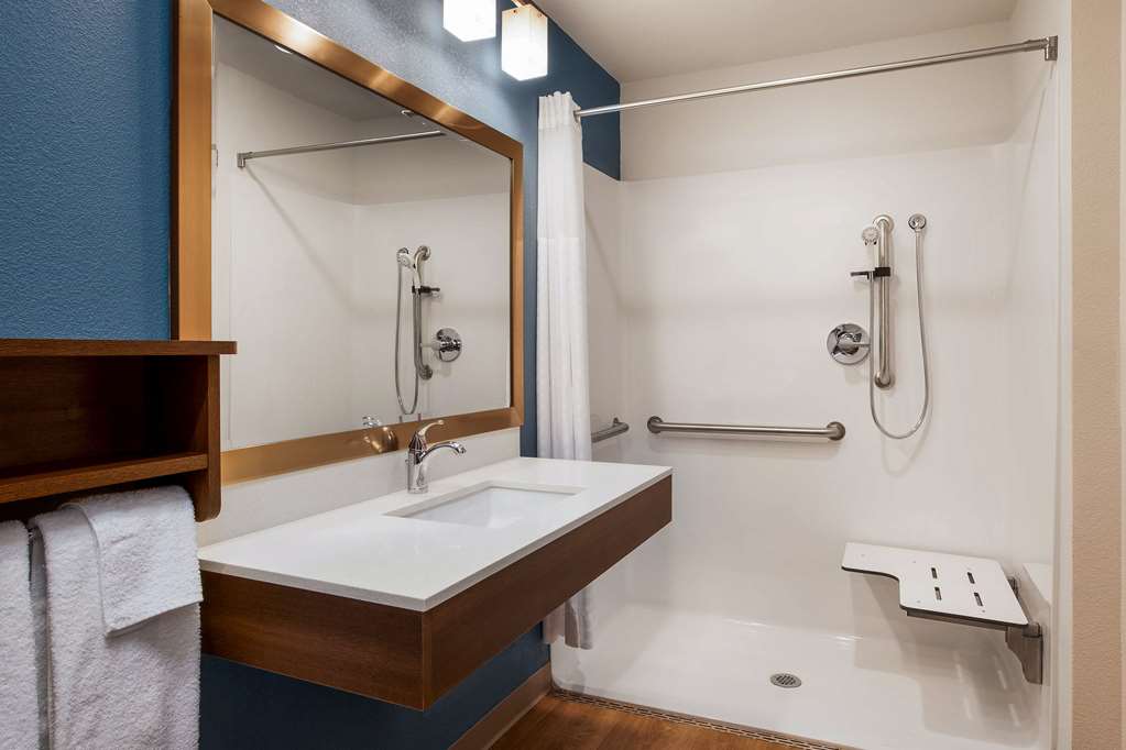 WoodSpring Suites Washington DC Northeast Greenbelt - photo 16