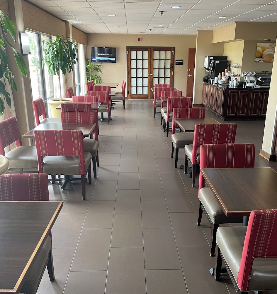 Ardmore Inn & Suites - photo 27