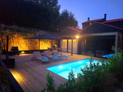 Em Xisto Casas de Montanha Casa T1 — 4-Star Luxury Hotel in Gois, Portugal