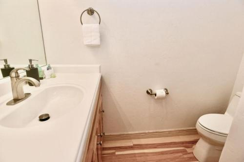 Spring Mountain Manor by Casago McCall Donerightmanagement - photo 49