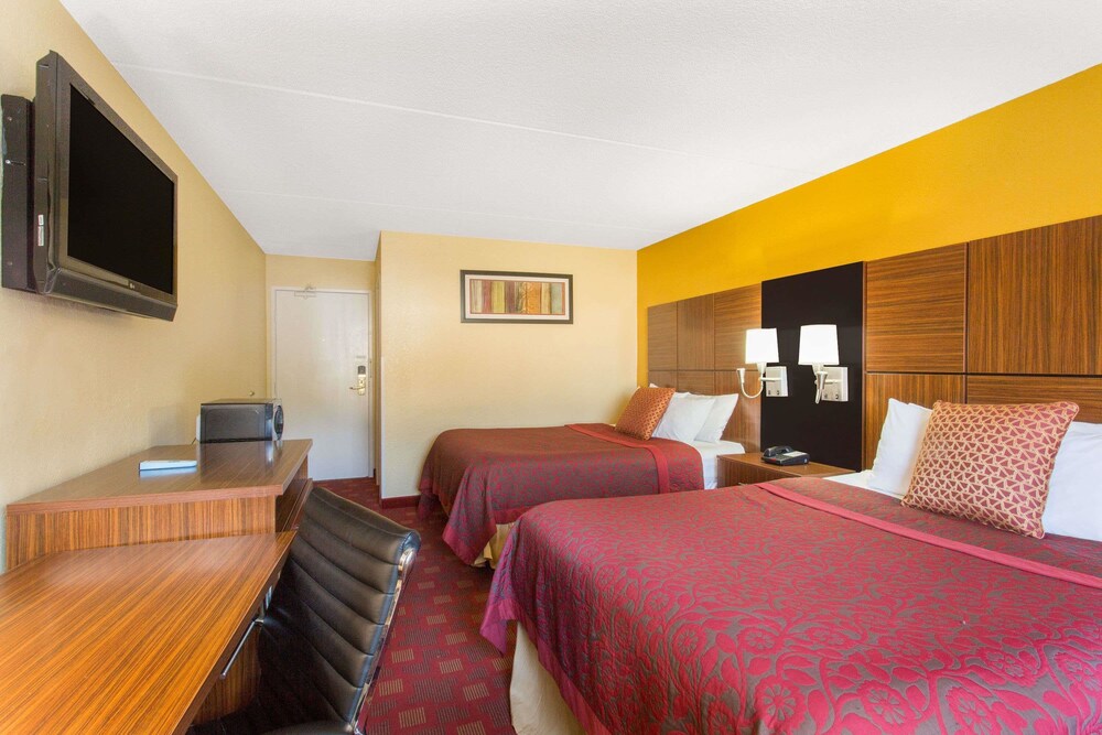 Days Inn Leominster Fitchburg Area - photo 13