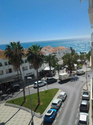 Nerja Gaviota holidays piscina y playa — 4-Star Luxury Hotel in Nerja, Spain