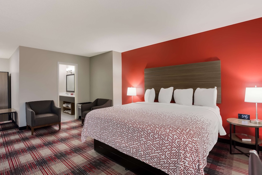 SureStay Hotel by Best Western Higginsville - photo 8