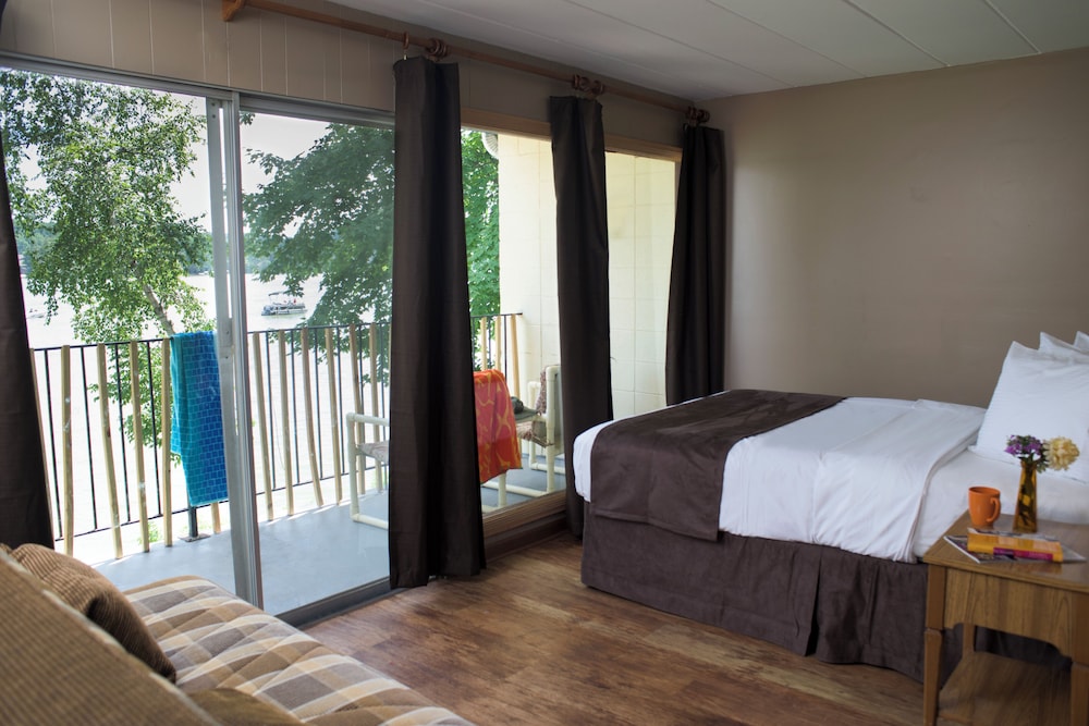 Delton Oaks Resort - photo 143