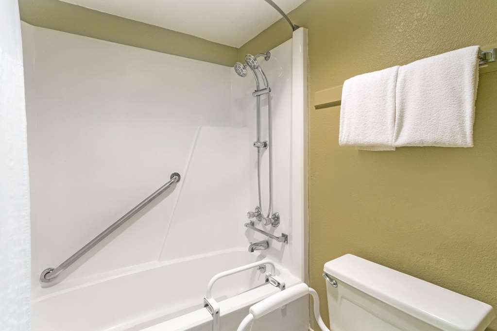 Super 8 by Wyndham Kingsport I 81 - photo 6