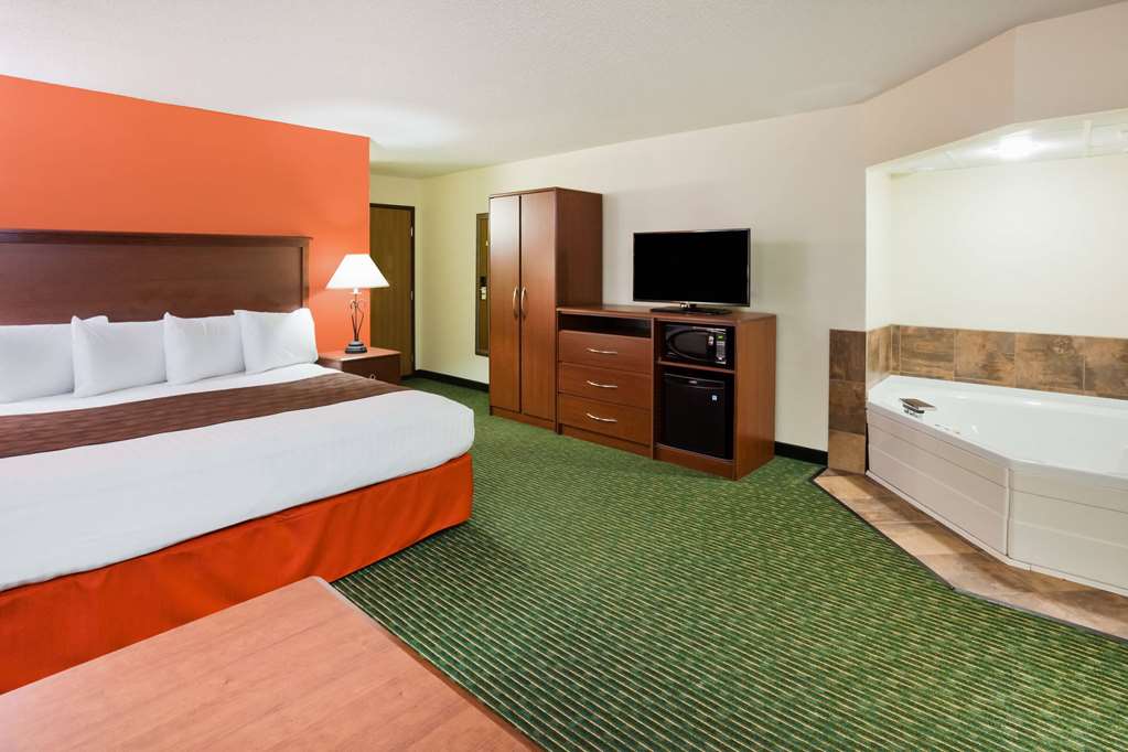 AmericInn by Wyndham Ironwood - photo 31
