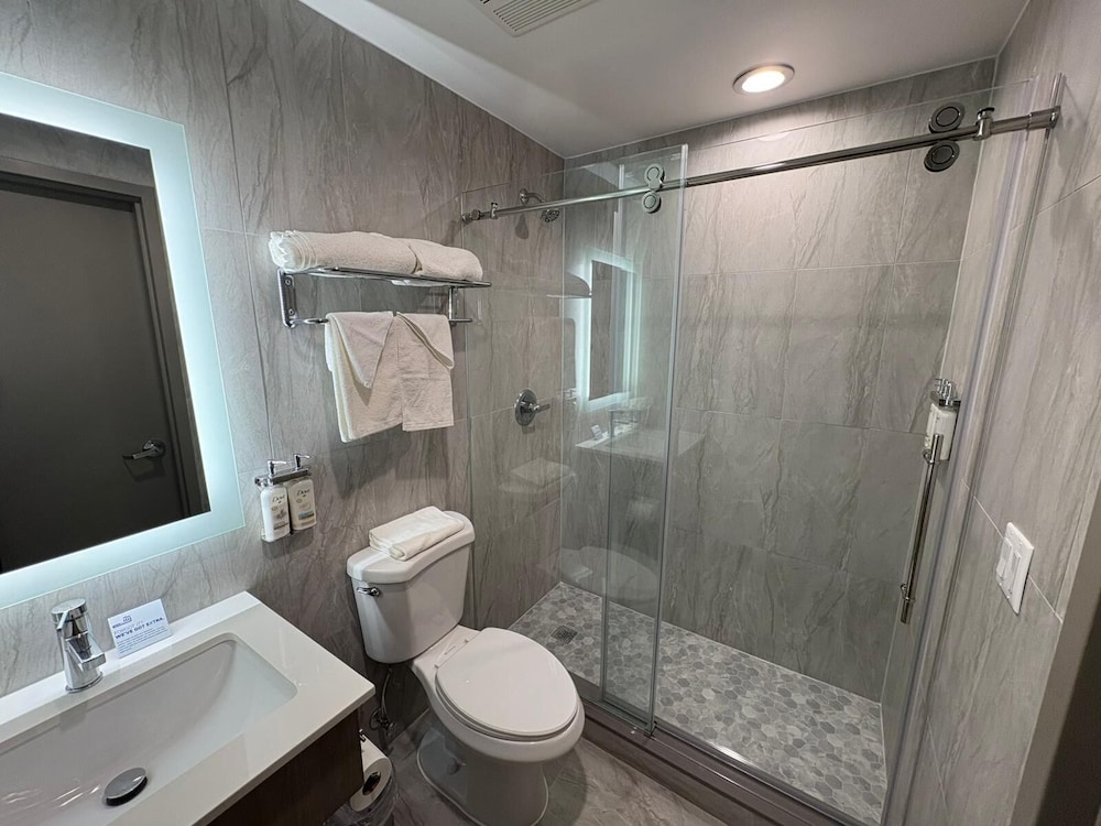 Holiday Inn Express & Suites Bronx NYC an IHG Hotel - photo 22