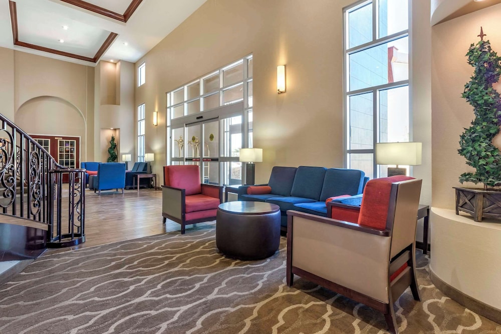 Spark by Hilton Tempe Phoenix Airport - photo 2