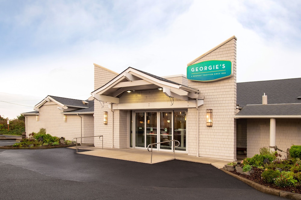 Hallmark Resort Newport - photo 76
