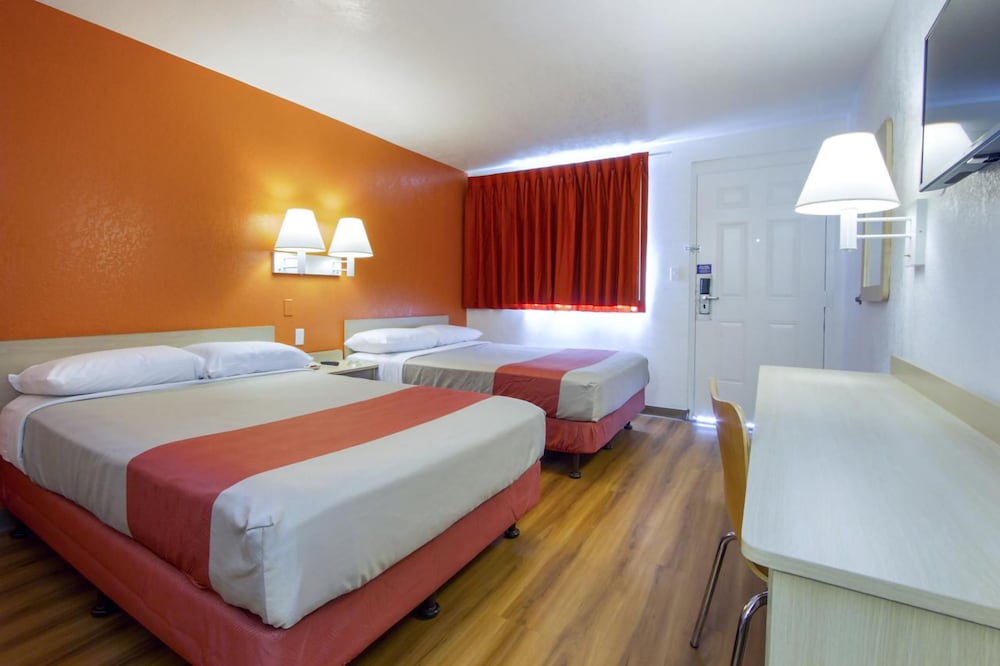 Phoenix Inn - photo 4