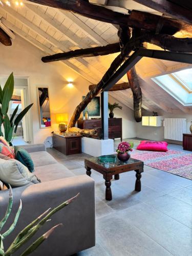 Aris Como Lake Apartment by Relais di Giada — 4-Star Luxury Hotel in Como, Italy