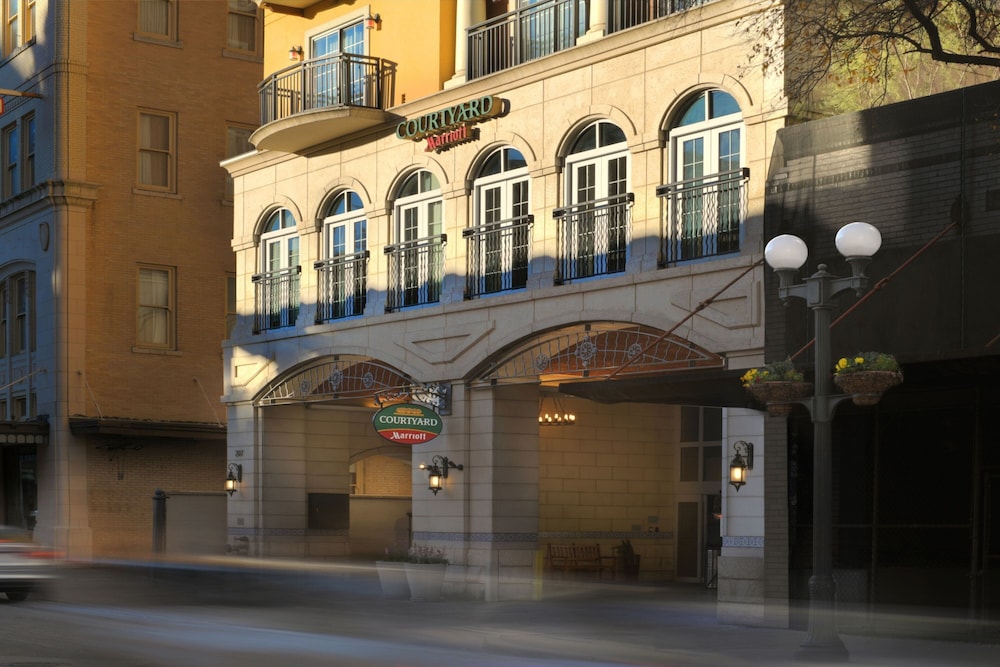 Courtyard Marriott Riverwalk - photo 31