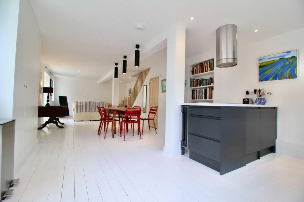 Betern Place by Air Premier — hotel in Seaford