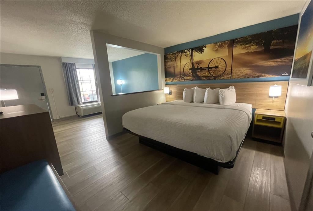 Days Inn & Suites by Wyndham York - photo 10
