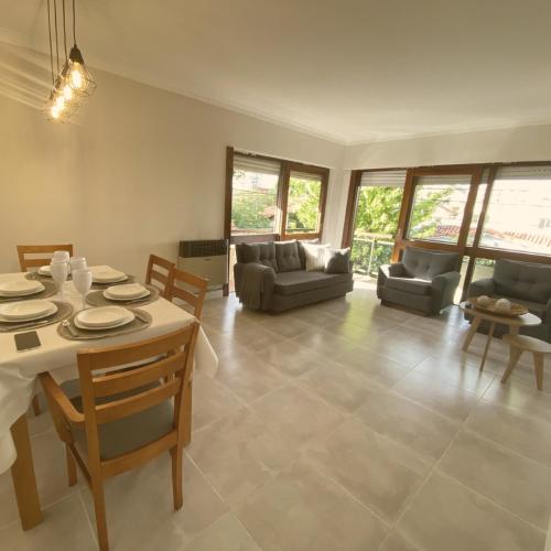 Departamento 3 ambientes con cochera Mar del Plata — 4-Star Luxury Hotel in Mar Del Plata, Argentina