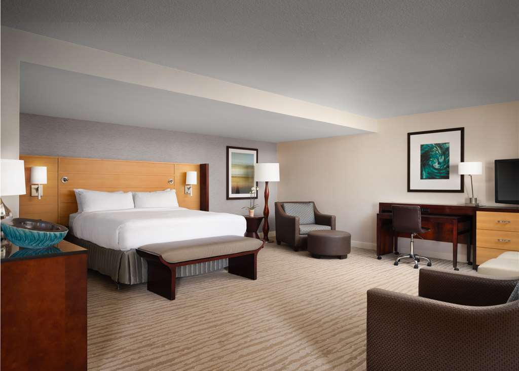 Sonesta Redondo Beach & Marina - photo 43
