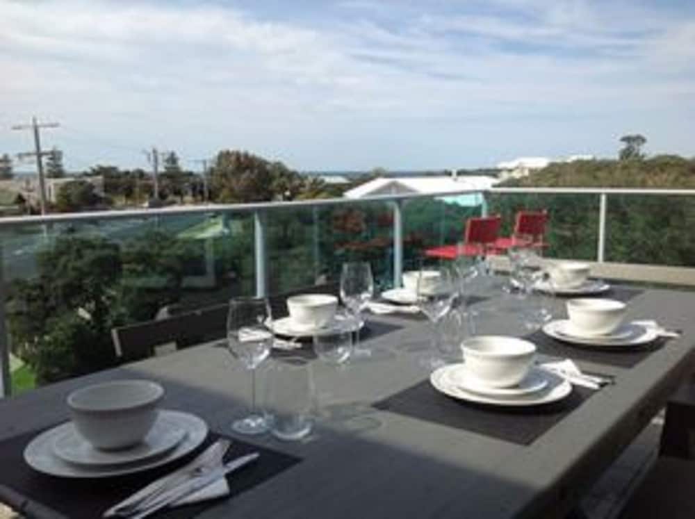 Bell Street Apartments Torquay — 4-Star Luxury Hotel in Torquay, Australia