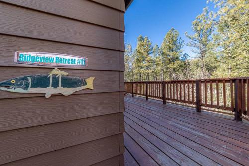 Forest Home Retreat 11 Ridgeview Retreat — 4-Star Luxury Hotel in Payson, United States