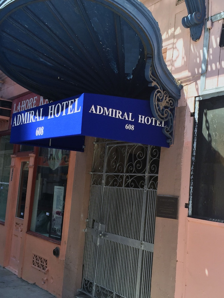 Admiral Hotel - photo 27