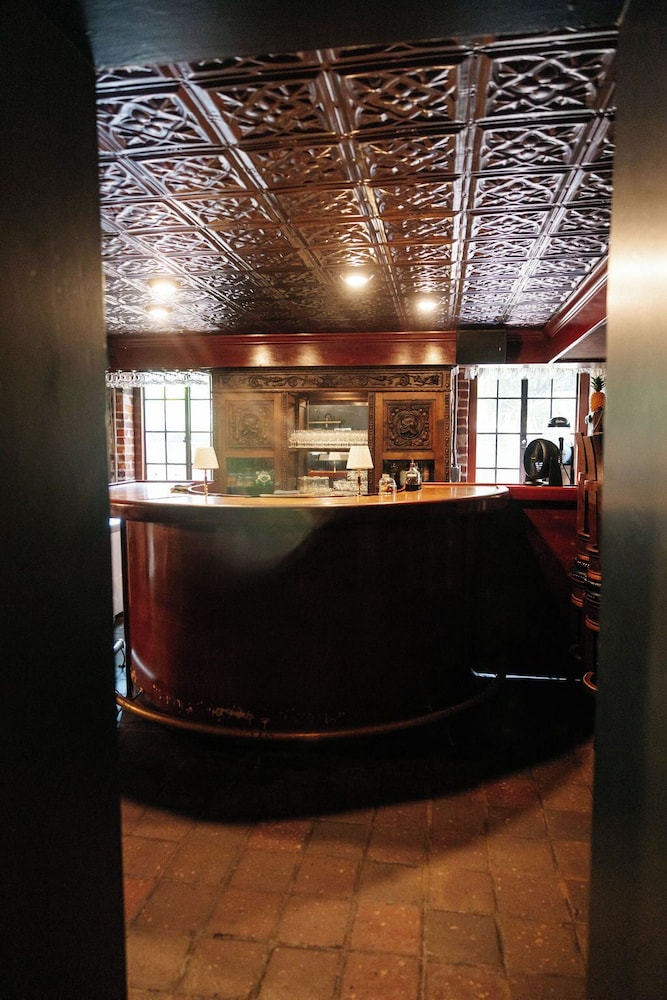 Kenmore Inn - featured photo