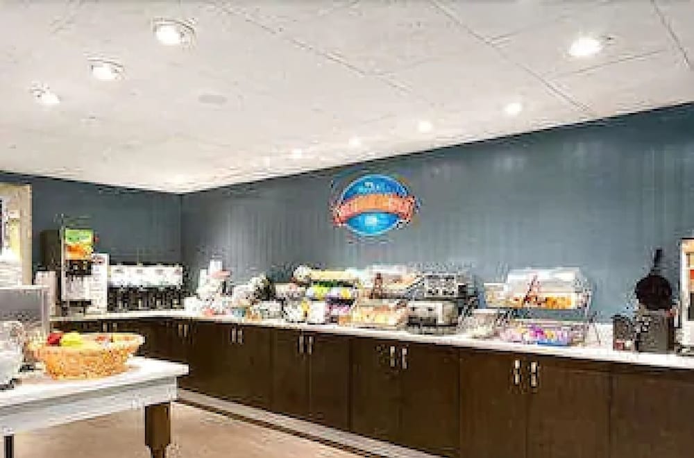 Baymont by Wyndham Florence - photo 19